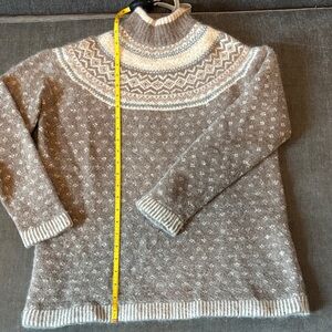 Valerie Stevens Taupe and Cream Patterned Fair Isle Sweater
